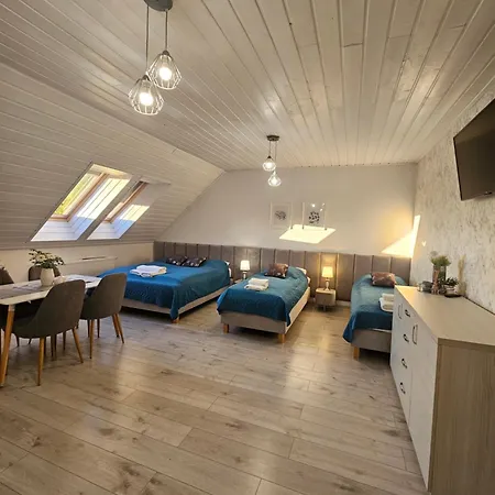 Goscinne Pod Lipami *